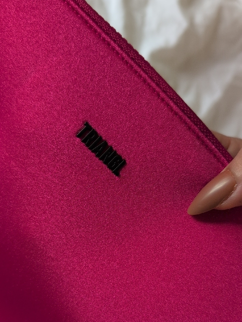 Triangl neoprene zipper pouch 👝